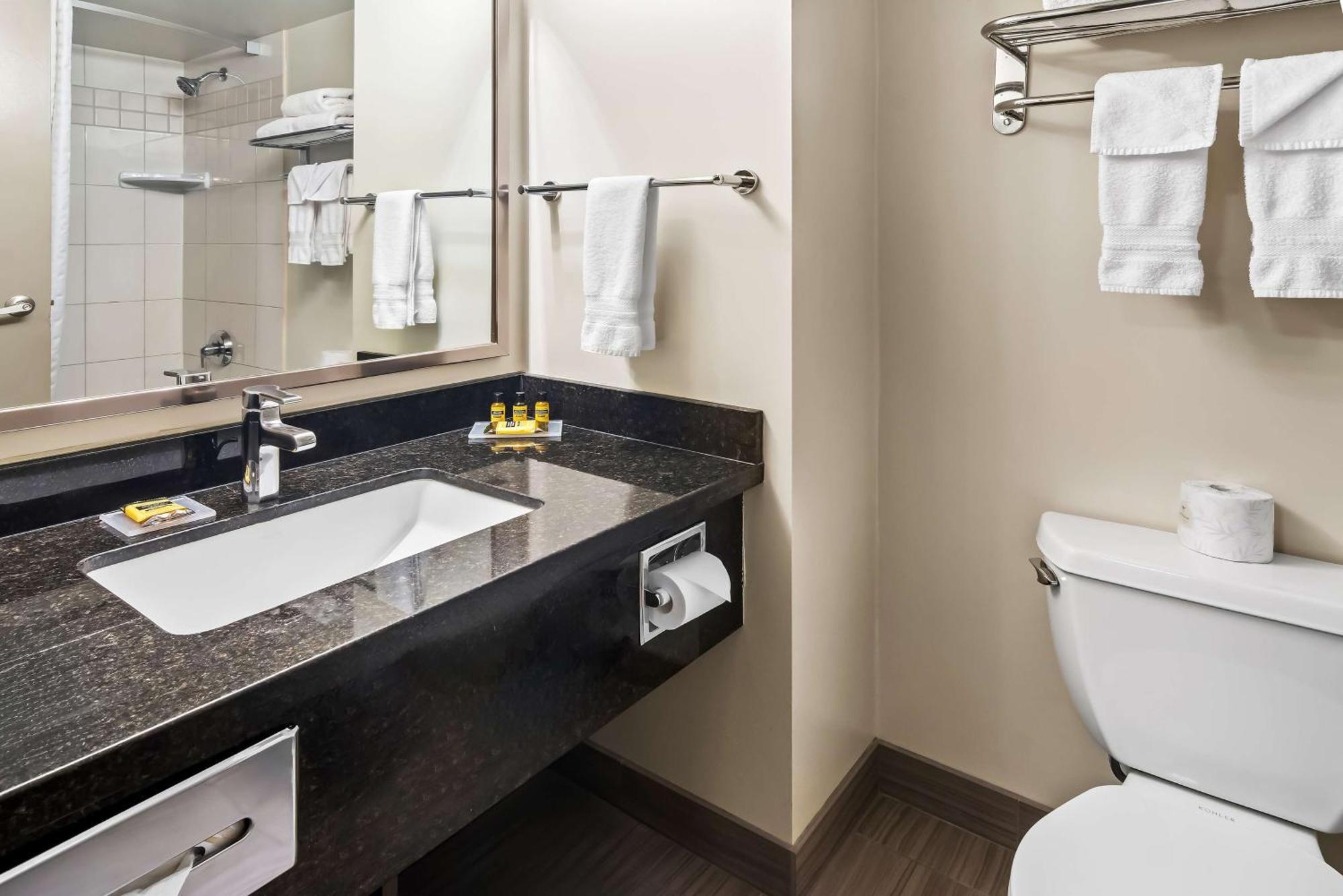 Best Western Plus Pitt Meadows Inn&Suites Exterior foto