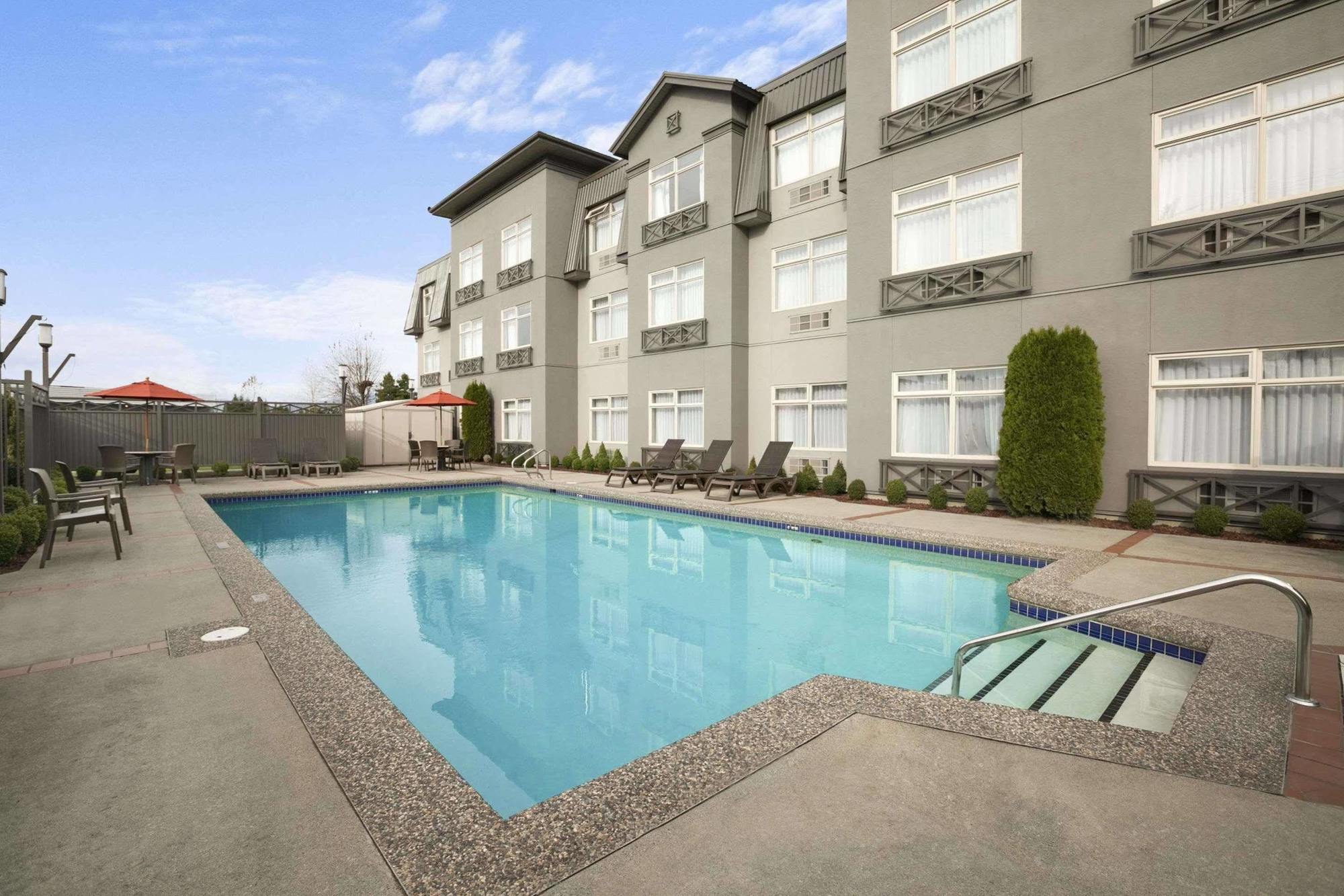 Best Western Plus Pitt Meadows Inn&Suites Exterior foto